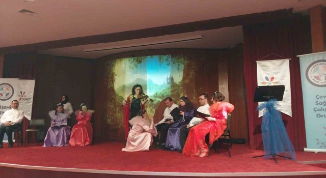 Eskişehirde ‘zihinsel yetersiz öğrenciler, William Shakespearein ‘Bir Yaz Gecesi Rüyası oyununu sahneledi
