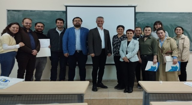 ESOGÜde İş Hukukunda Uzman Arabuluculuk Eğitimi alanlara sertifikaları verildi