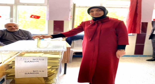 Esra Özbek Balcı oyunu kullandı