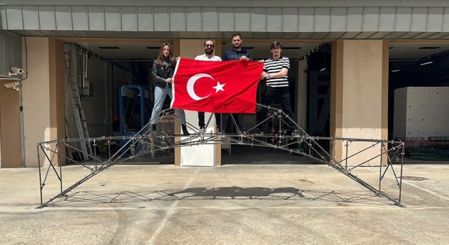 ETÜlü Öğrenciler TRT Erzurum Radyosuna konuk oldu