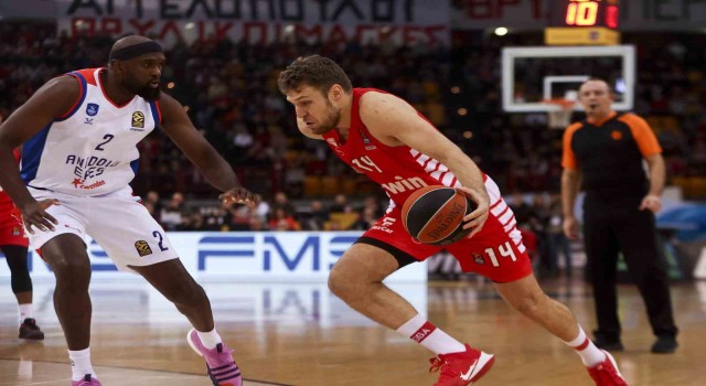 EuroLeaguede normal sezonun MVPsi, Sasha Vezenkov oldu