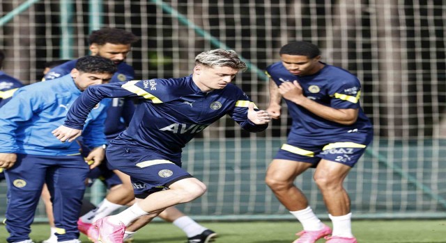 Fenerbahçe, Trabzonspor maçı hazırlıklarını tamamladı