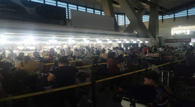 Filipinlerde havalimanında elektrik kesintisi: 46 uçuş iptal edildi