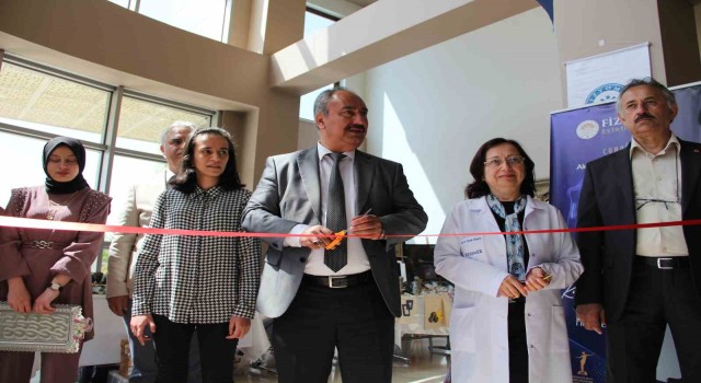 Fizyomerde özel gereksinimli bireylerin hayır panayırı açıldı