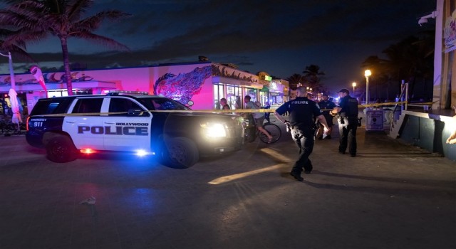 Florida sahilinde silahlı saldırı: 4ü çocuk 9 yaralı