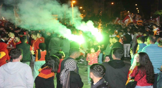 Galatasarayın şampiyonluğu Karamanda coşkuyla kutlandı