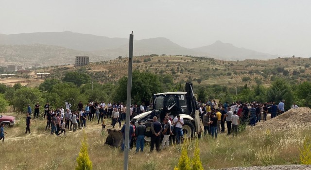 Gaz patlaması sonucu hayatını kaybeden 4 kişi Mardinde son yolculuğuna uğurlandı