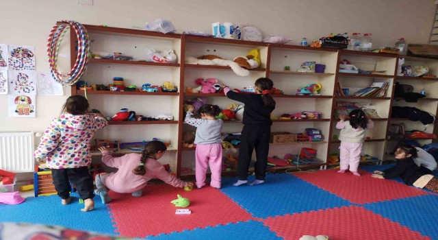 Gaziosmanpaşa Üniversitesinden depremzede çocuklara eğitim desteği