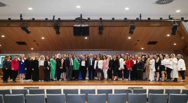 “Gelenekten Geleceğe” Ebelik