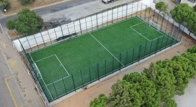 Gençlik ve Spor Bakanlığından Salihliye 4 yeni halı saha müjdesi