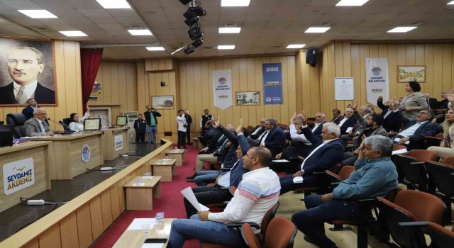 Gültak: Peşkeş çekilen arazileri belediyeye tekrar kazandırdık