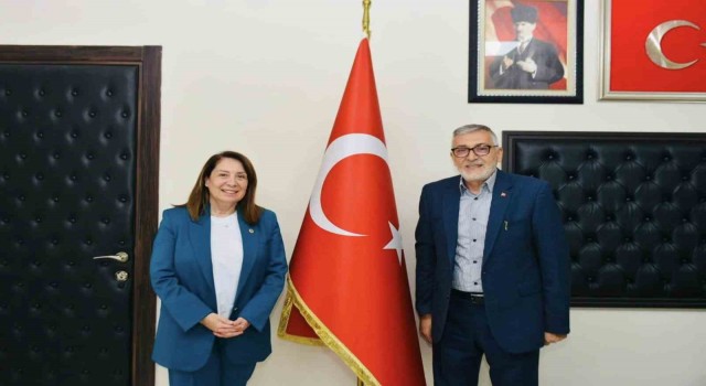 Günaydan Başkan Bozkurta ziyaret