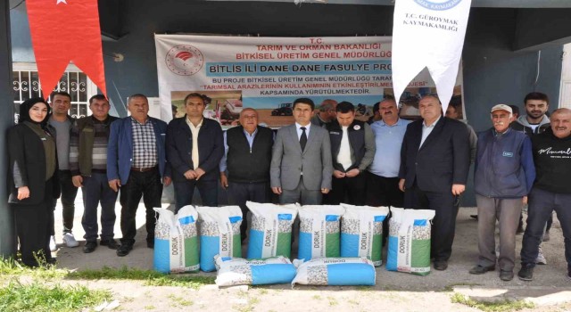 Güroymakta 25 çiftçiye 13 bin 600 kilogram fasulye tohumu dağıtıldı