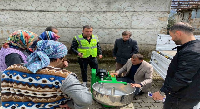 Hamur yoğurma makinesi desteği yüz güldürüyor