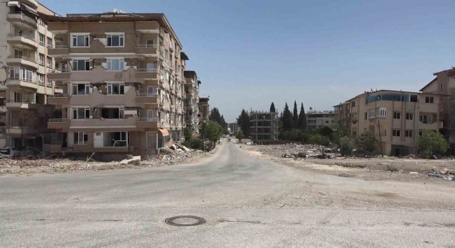 Hatayda cadde ve sokaklar öksüz kaldı