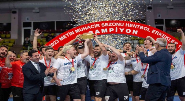 Hentbol Erkekler 1. Liginde Bahçelievler Belediye Spor şampiyon oldu