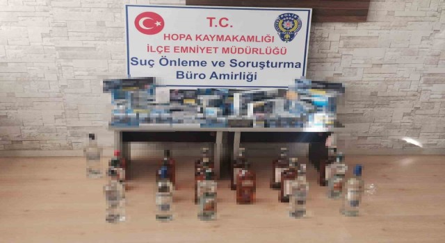 Hopada kaçak içki ve sigara satıcılar nereye kacağını şaşırdı