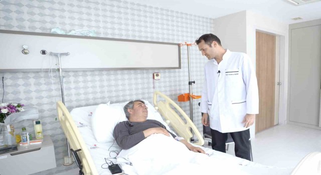 İdrarında kanama ve ağrı olan hastanın idrar kanalında 3 cmlik tümör çıktı