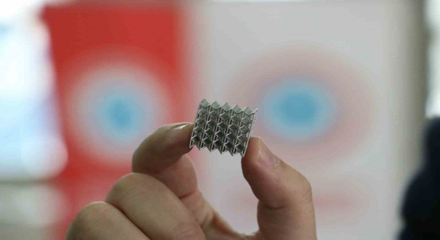 İHA ve SİHA motor parçaları SBTÜde üretilecek