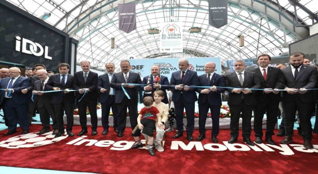 İnegölden dünyaya yayılan mobilya şöleni başladı