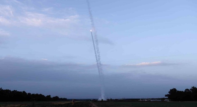 İsrailin hava saldırısına Gazzeden roketli cevap: 1 ölü, 5 yaralı