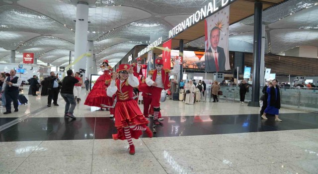 İstanbul Havalimanında 19 Mayıs coşkuyla kutlandı