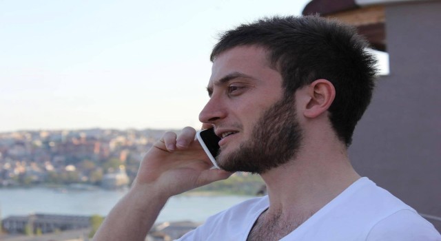 İstanbulda satırlı koca dehşeti: Eşini ve çocuklarını rehin aldı