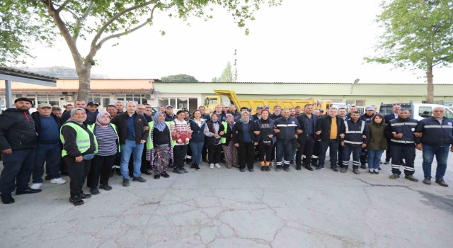 İzmir ilçelerinde 1 Mayıs coşkusu
