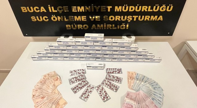 İzmirde 2 uyuşturucu satıcısı polisten kaçamadı