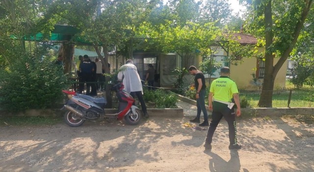 İzmirde tabancayla vurulan emekli doktor hayata tutunamadı