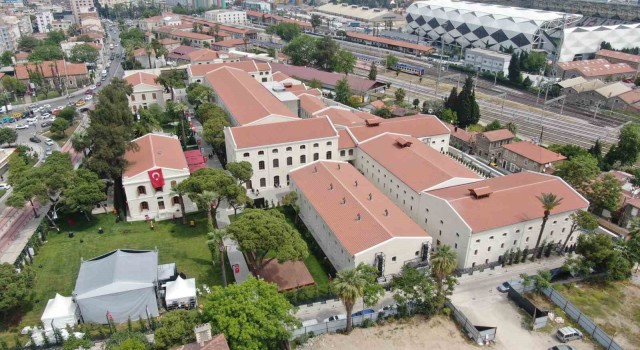 İzmirlilerin yeni buluşma noktası: İzmir Kültür ve Sanat Fabrikası