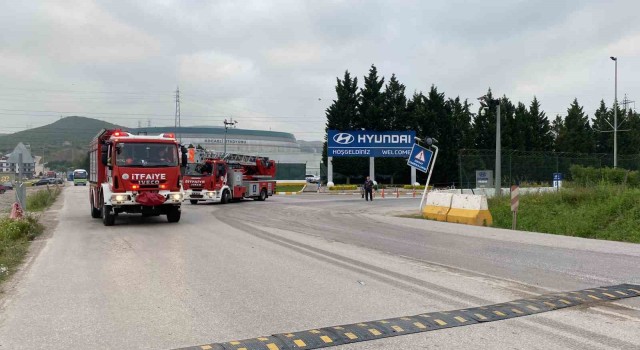 İzmitte otomobil fabrikasında yangın