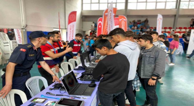 Jandarma, Robofest Kodlama Festivaline katıldı