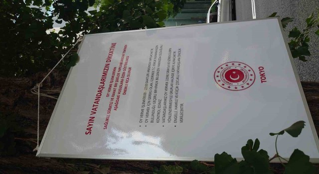 Japonyadaki Türk seçmenler cumhurbaşkanı seçiminin 2. turu için sandık başında