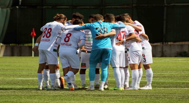 Kaf-Kaf, play-off iddiası için sahaya çıkıyor