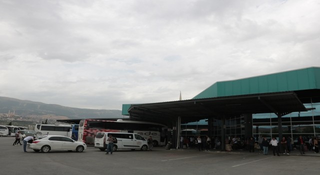Kahramanmaraş otogarında seçim yoğunluğu