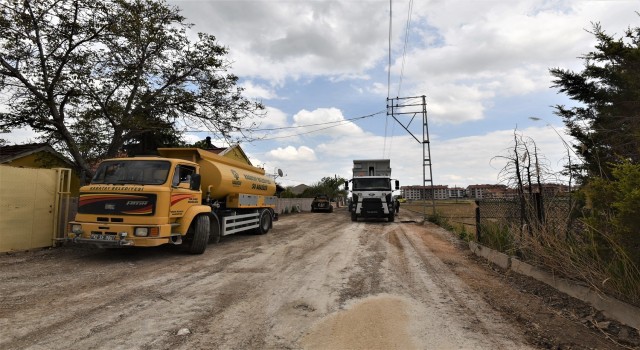 Karatayda asfalt çalışmaları sürüyor