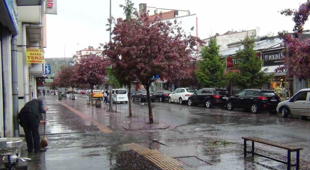 Karsta sağanak yağmur bekleniyor