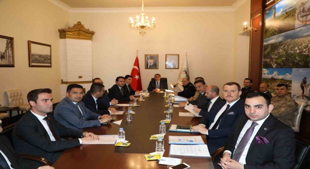 Karsta seçim tedbirleri toplantısı yapıldı