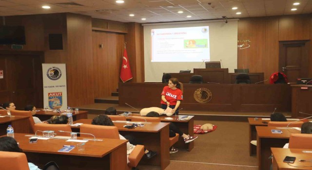 Kartal Belediyesinde ‘100 Kadın 100 Nefes projesi başladı