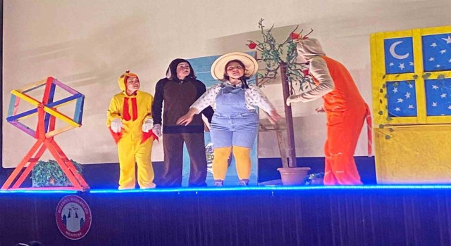 Karya ve Dostları çocukları güldürdü