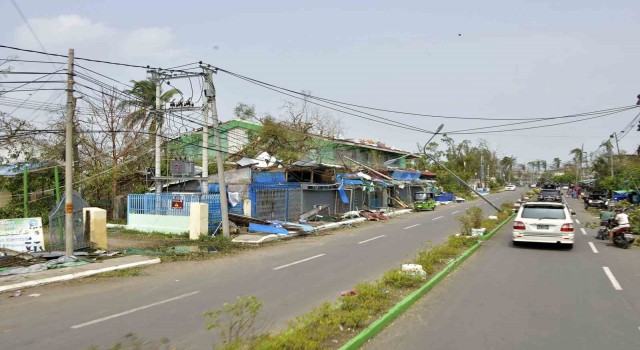 Kasırganın vurduğu Myanmarda can kaybı 60a yükseldi