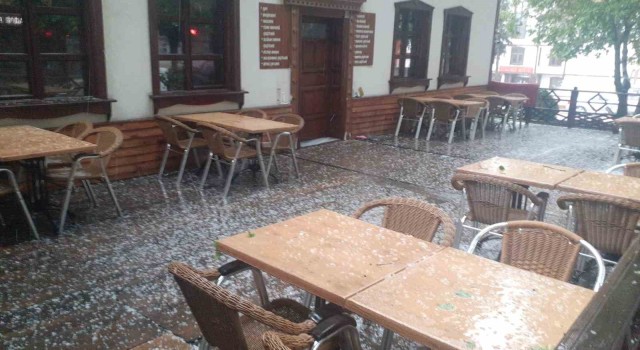 Kastamonuda dolu ve sağanak yağış etkili oldu