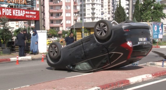 Kavşakta otomobiller çapıştı, takla atan araçtaki sürücü yaralandı