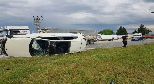 Kazada otomobilden fırlayan genç esnaf hayatını kaybetti
