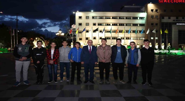 Keçiörende Çanakkaleyi görmeyen genç kalmayacak