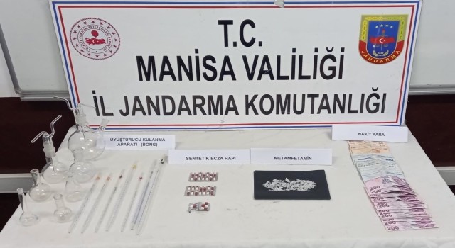 Kırkağaçta uyuşturucu operasyonu: 2 gözaltı