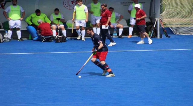 Kırklarelinde Çim Hokeyi Kulüpler Avrupa Şampiyonasında heyecan devam ediyor