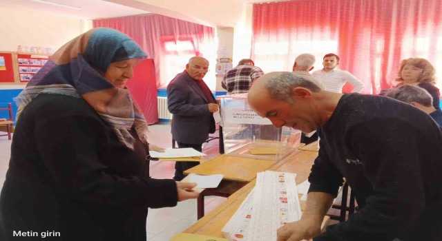 Kırşehirde 152 bin 511 oy kullanıldı, 3 bin 923ü geçersiz sayıldı