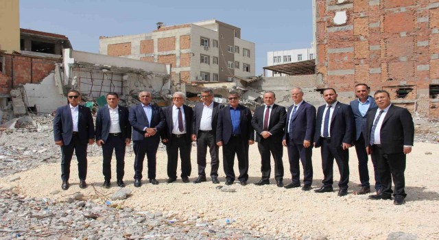 KKTC Başbakanı Üstel, İsias Otelin enkazında incelemelerde bulundu